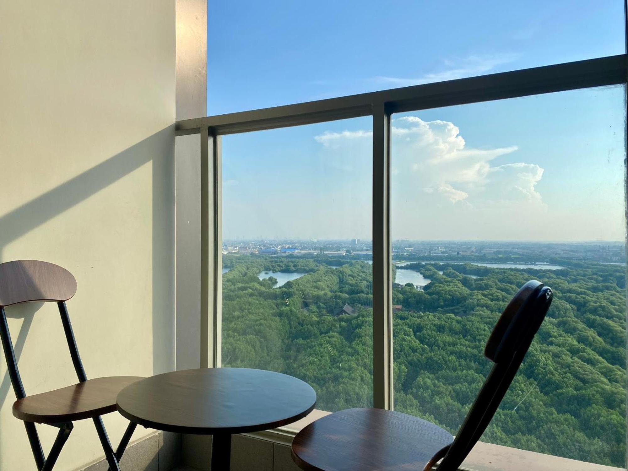 Comfort And Luxury Private Room At Goldcoast Pik Jakarta Exterior photo